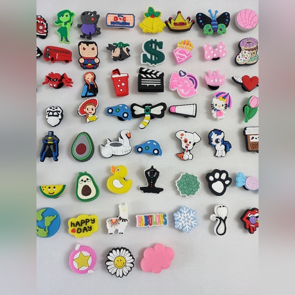 73 PC Lot of Croc Charms - Picture 3 of 7